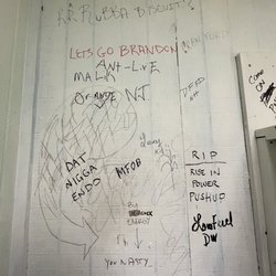 Shamrock Pub - Bathroom graffiti