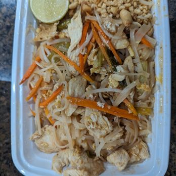 Sweetie Cup Thai Cafe - Pad Thai with chicken - Thai Near Me - St. Louis, Missouri Sweetie Cup Thai Cafe - Pad Thai with chicken - Thai Near Me - St. Louis, Missouri