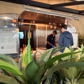 Sapphire Lounge - Mini food truck - Airport Lounges Near Me - Phoenix, Arizona