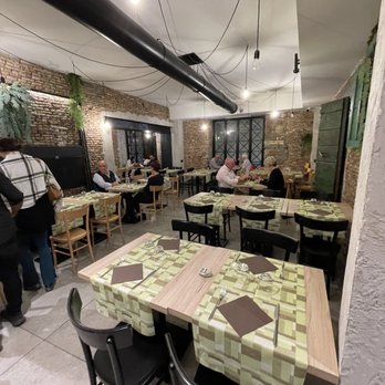 La Panetteria - one of the indoor dining areas - Pizza Near Me - Rome, RM