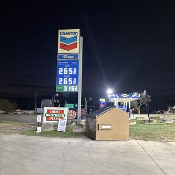 Exxon - Gas Stations Near Me - CANYON LAKE, Texas