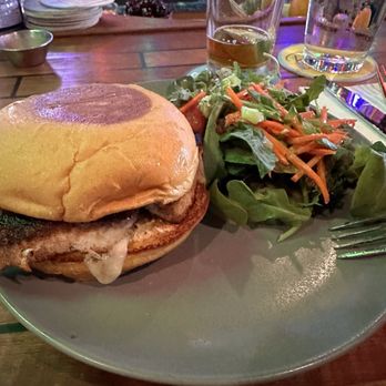 Boat Drinks - Blackened mutton snapper sandwich - Cocktail Bars Near Me - St. Augustine, Florida Boat Drinks - Blackened mutton snapper sandwich - Cocktail Bars Near Me - St. Augustine, Florida