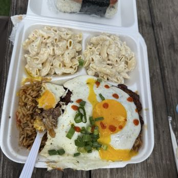 Maui's on Main - Loco Moco and Spam Musubi (Phone did not eat first,apologies haha) - Burgers Near Me - San Antonio, Texas