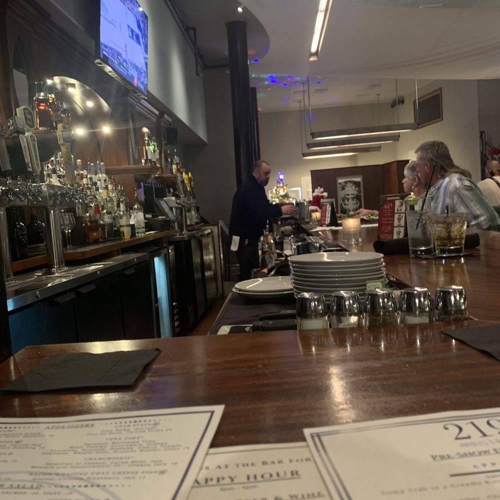 219 Bistro - bar - American Near Me - Norfolk, Virginia 219 Bistro - bar - American Near Me - Norfolk, Virginia