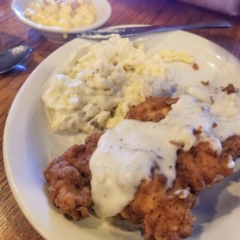 Cracker Barrel Old Country Store - Chicken Fried Chicken with Mashed Potatoes and Mac & Cheese - American Near Me - Bentonville, Arkansas Cracker Barrel Old Country Store - Chicken Fried Chicken with Mashed Potatoes and Mac & Cheese - American Near Me - Bentonville, Arkansas