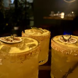 Off The Hook Raw Bar & Grill