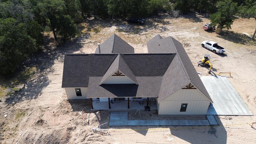 Slide of Spade Roofing and Gutters