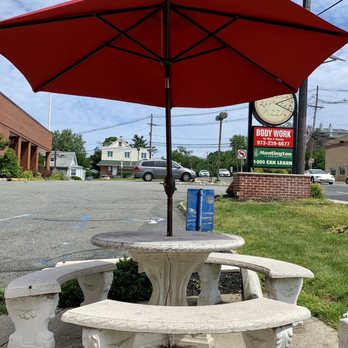 The Famous Ray's Pizza - Outdoor seating - Pizza Near Me - Verona, New Jersey