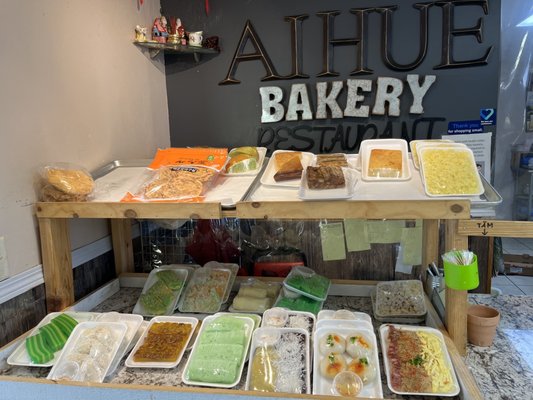 Ai Hue's Bakery & Deli by null