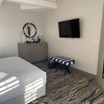 Inn at Morro Bay - King suite with bay view - Hotels Near Me - Morro Bay, California Inn at Morro Bay - King suite with bay view - Hotels Near Me - Morro Bay, California