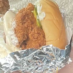 Pete’s Fried Chicken - Chicken Sammy: Buffalo seasoning with Chipotle Mayo and Spicy pickles