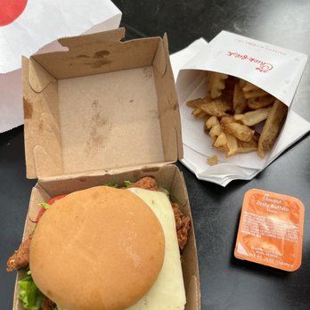 Chick-fil-A - Spicy Chicken Sandwich Deluxe Meal - Fast Food Near Me - Brandon, Florida Chick-fil-A - Spicy Chicken Sandwich Deluxe Meal - Fast Food Near Me - Brandon, Florida