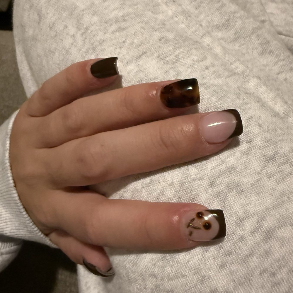 Divine Nail Bar - nails - Nail Salons Near Me - Fort Mill, South Carolina