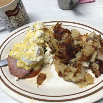 Ruthy's Kozy Kitchen - Greek Benedict Special - Breakfast & Brunch Near Me - New Smyrna Beach, Florida