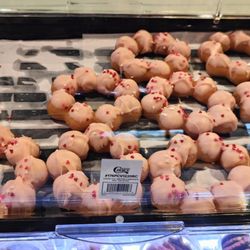 YAAAS TEA-Hauppauge - Mochi Donuts