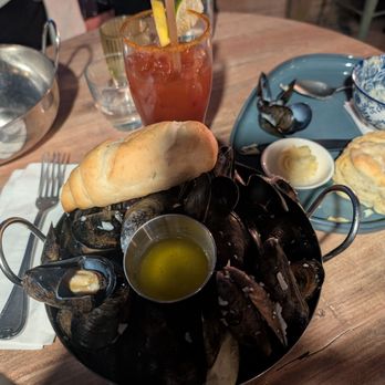 Blue Mussel Cafe - Mussels - Seafood Near Me - New Glasgow, Prince Edward Island