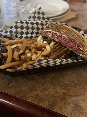 Caroline Cellars by null