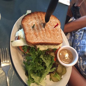 Moke's Bread & Breakfast - Veggie sandwich with side salad - Breakfast & Brunch Near Me - Kailua, Hawaii