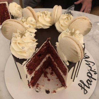 Syndesi Desserts - Custom Cakes Near Me