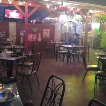 Mattito's - And 20 minutes later, 830pm on Saturday... Yet, we can't find help anywhere. - Tex-Mex Near Me - Dallas, Texas