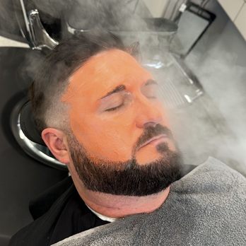 Hub Salon - Barbers Near Me - Glen Allen, Virginia