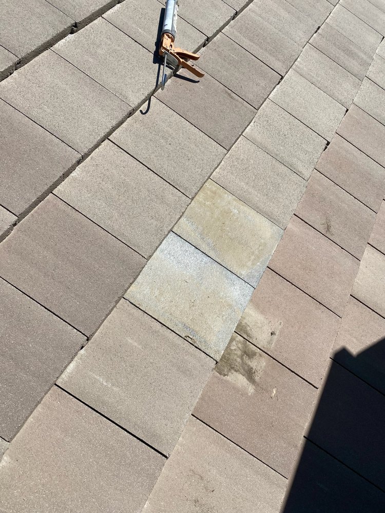 Slide of Dutchmen Construction