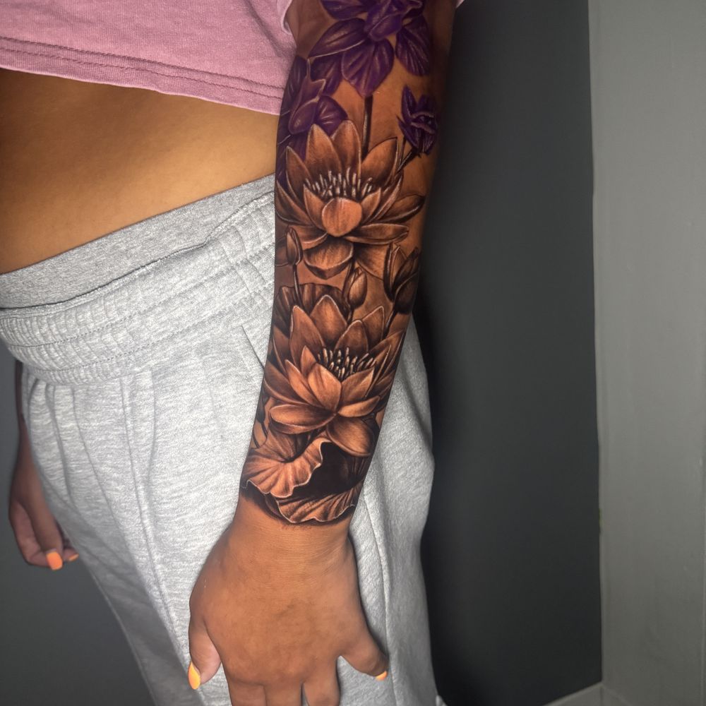 🪶✊🏽🔴⚪️🟡⚫️✊🏽🪶 WarriorInk Tattoos!! 928-233-0581 text or call for  booking and availability! located downtown phx az 1242 E Jefferson St Phx  Az DEPOSITS REQUIRED! #nativetiktok #fyp #warriorink ..., image size:1000x1000