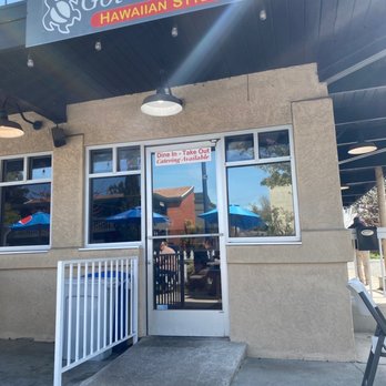 Got Plate Lunch - Oh yeah. Giving this place a try with my Maui cousins. Let's find out - Hawaiian Near Me - Benicia, California