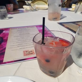 Zona De Cuba - Sangria rosada - Cuban Near Me - Bronx, New York Zona De Cuba - Sangria rosada - Cuban Near Me - Bronx, New York
