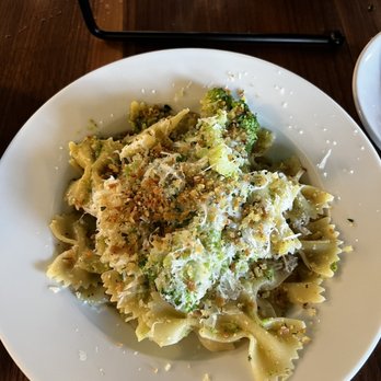 Pigzza - Broccoli pesto bow ties - Pizza Near Me - Orlando, Florida
