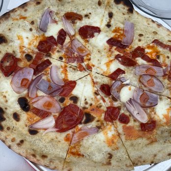 Pizza Lobo - Bee's Knees - Pizza Near Me - Chicago, Illinois