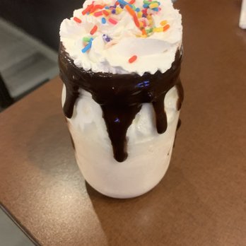 Cluck N Mooh - Small (not listed on menu) milkshake strawberry - Burgers Near Me - Marietta, Georgia