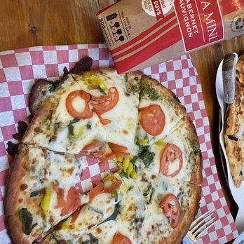 Red's Pizzeria - Pizza Near Me - Eureka Springs, Arkansas Red's Pizzeria - Pizza Near Me - Eureka Springs, Arkansas