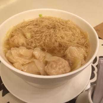 正斗粥麵專家 - House special wonton noodle soup (this is pretty small for a large...) - Cantonese Near Me - Hong Kong, HK 正斗粥麵專家 - House special wonton noodle soup (this is pretty small for a large...) - Cantonese Near Me - Hong Kong, HK