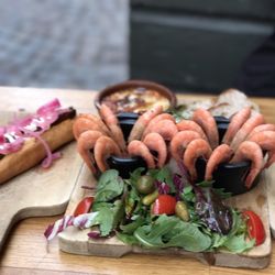 The Hairy Pig Deli - 1 hotdog + 3 tapas + extra hotdog