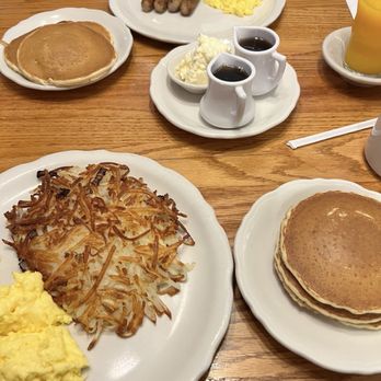 Walker Bros Original Pancake House - The Continental - Breakfast & Brunch Near Me - Highland Park, Illinois Walker Bros Original Pancake House - The Continental - Breakfast & Brunch Near Me - Highland Park, Illinois