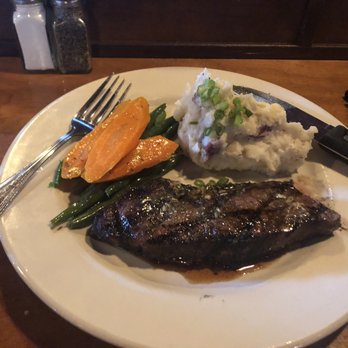 Jak's Grill - New York Strip with Garlic Mashed Potatoes - Steakhouses Near Me - Issaquah, Washington Jak's Grill - New York Strip with Garlic Mashed Potatoes - Steakhouses Near Me - Issaquah, Washington