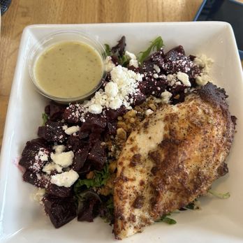 Vessel Kitchen - ROASTED CHICKEN BREAST Salad was delicious - New American Near Me - Midvale, Utah