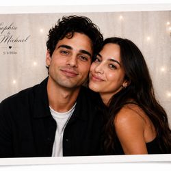 Marvelous Memories - Party photo booth rentals in Atlanta! Fun props, stunning setups. Book Marvelous Memories for your next event!