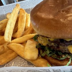 The Dam Bar & Restaurant - The Dam Burger