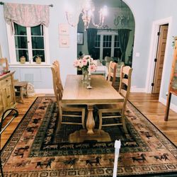 Five Star Cleaning - You'd never know this home is occupied by several cats and dogs!
