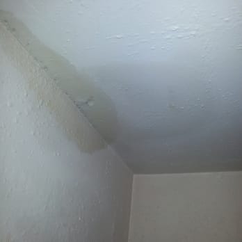 Rising Estates Apartments - Leak in the wall - Apartments Near Me - Davison, Michigan Rising Estates Apartments - Leak in the wall - Apartments Near Me - Davison, Michigan