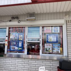 Mickey's Dairy Twist Too - Window to Order