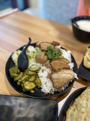 Yi Mei San Gabriel by null