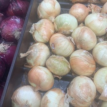 Smart & Final Extra! - Onions with mold - Grocery Near Me - Winnetka, California Smart & Final Extra! - Onions with mold - Grocery Near Me - Winnetka, California