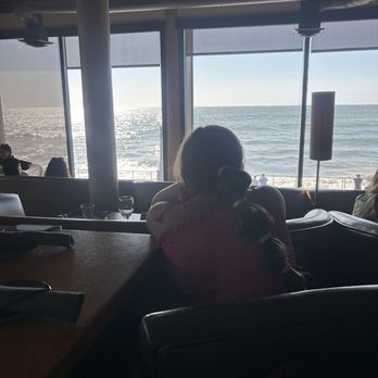 Moonraker Restaurant - Beautiful views - New American Near Me - Pacifica, California