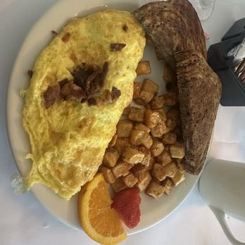 The Wilson House - Bacon and Cheese Omelet. - Venues & Event Spaces Near Me - Wilson, New York