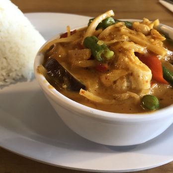 Tin Thai Kitchen - Chicken Red Curry (Lunch) - Thai Near Me - Livermore, California