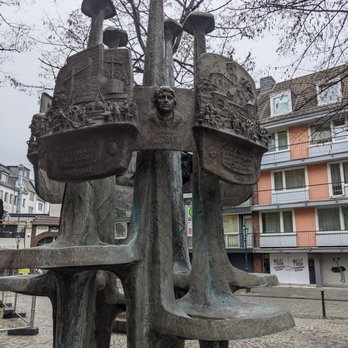 Heimatbrunnen - Heimatbrunnen in Düsseldorf - Landmarks & Historical Buildings Near Me - Dusseldorf, NW