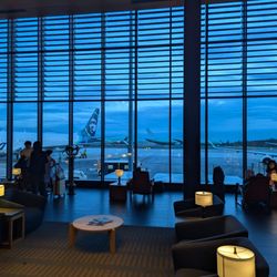 Seattle Paine Field International Airport - Great look out from the lounge